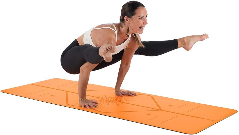 Liforme Travel Yoga mat – Patented Alignment System, Warrior-Like Grip, Non-Slip, Eco-Friendly and Biodegradable, Ultra-Lightweight and Sweat Resistant, Made with Natural Rubber